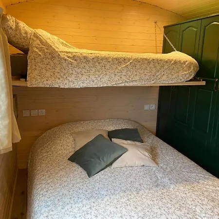 La Roulotte De Bonneval Campsite Charleval (Eure)