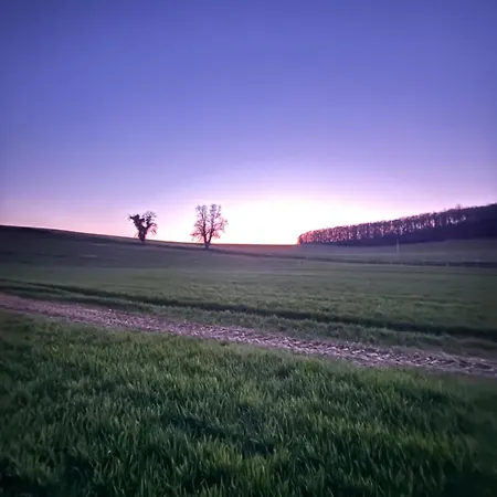 La Roulotte De Bonneval Charleval (Eure)
