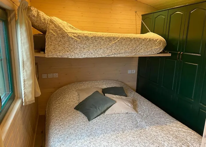 La Roulotte De Bonneval Camping Charleval (Eure)